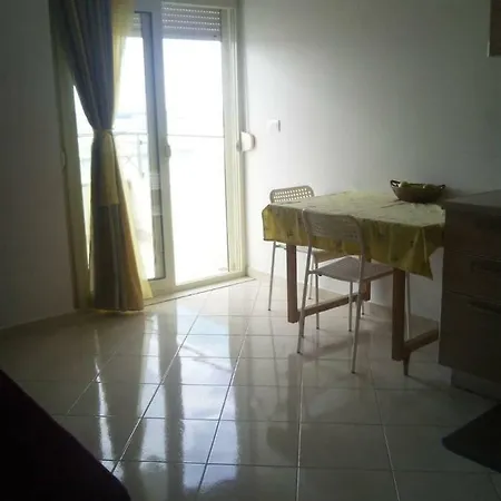 Rr.dhimiter Konomi * Vlorë